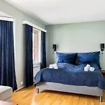 Storebaug & 3* Мосс