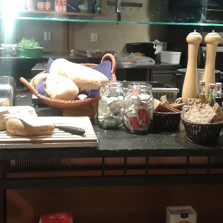 Otel Storebaug & Moss