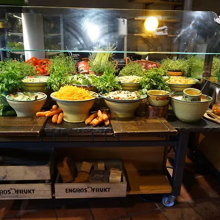 Szálloda Storebaug & Moss