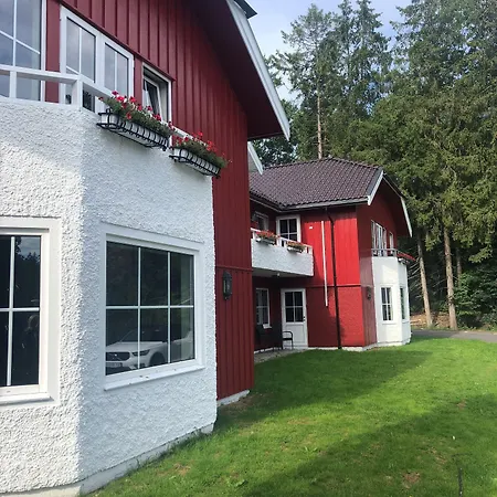 Storebaug & Otel Moss