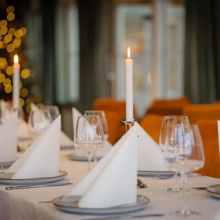 Storebaug & Hotell Moss