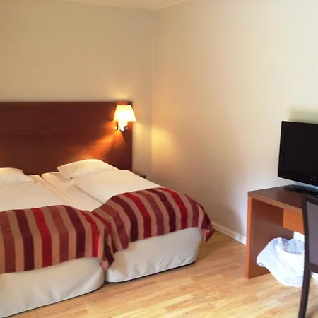 Storebaug & Hotel 3*