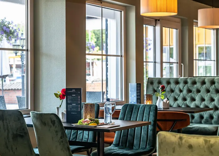 Storebaug & Hotell 3*