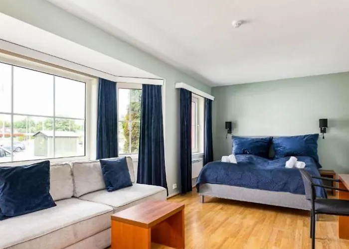 Storebaug & Hotell 3*